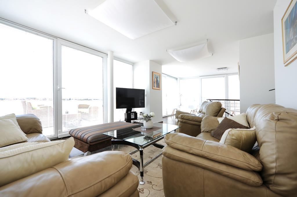 זאדאר Sunset Penthouse Apartment With Jacuzzi And Seaview מראה חיצוני תמונה
