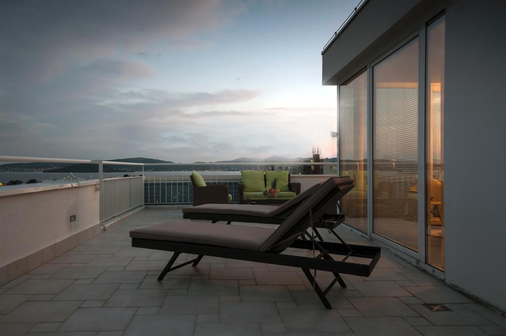 זאדאר Sunset Penthouse Apartment With Jacuzzi And Seaview מראה חיצוני תמונה