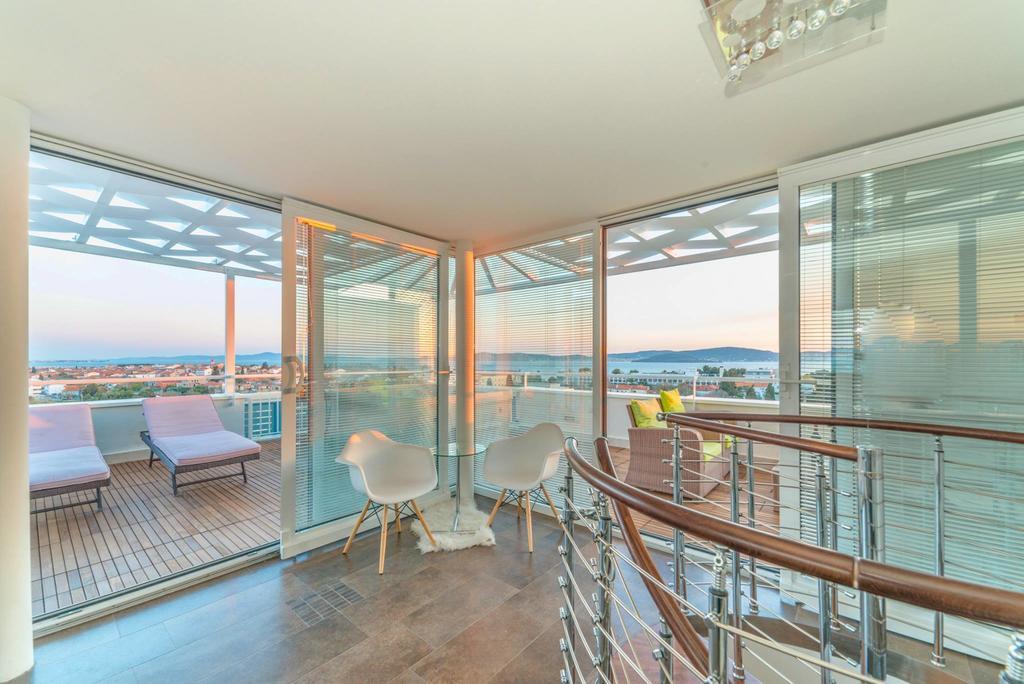 זאדאר Sunset Penthouse Apartment With Jacuzzi And Seaview מראה חיצוני תמונה
