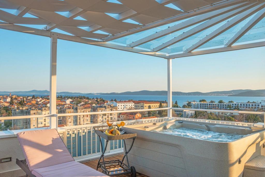 זאדאר Sunset Penthouse Apartment With Jacuzzi And Seaview מראה חיצוני תמונה