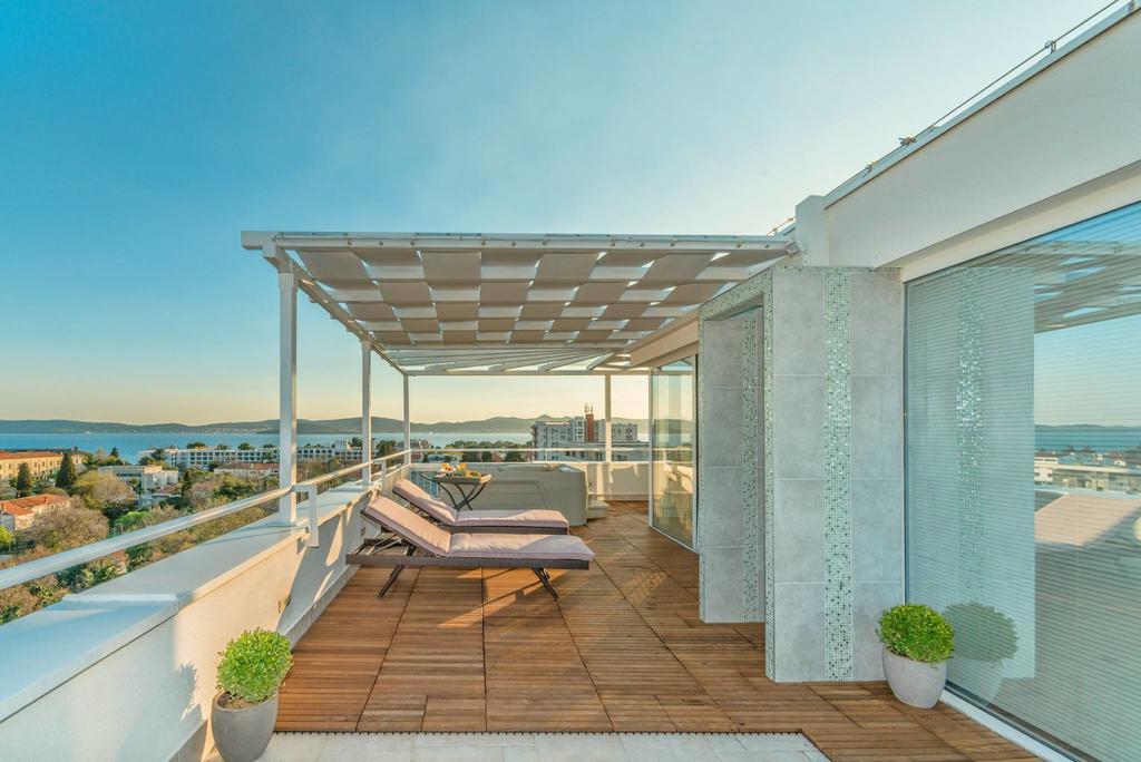 זאדאר Sunset Penthouse Apartment With Jacuzzi And Seaview מראה חיצוני תמונה